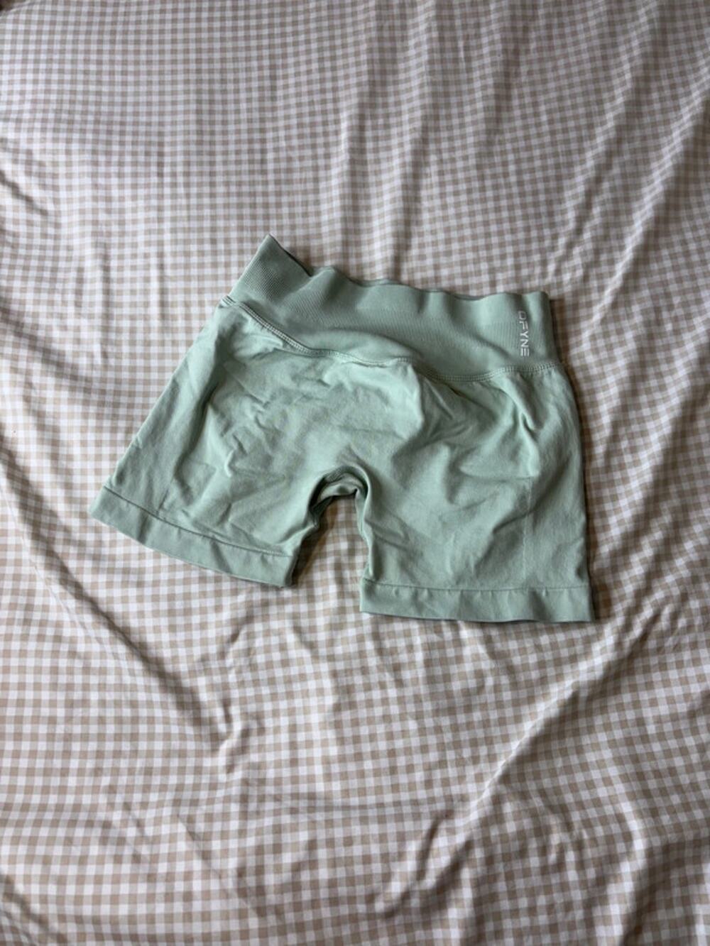 DFYNE Dynamic Shorts 4.5" in Seaglass